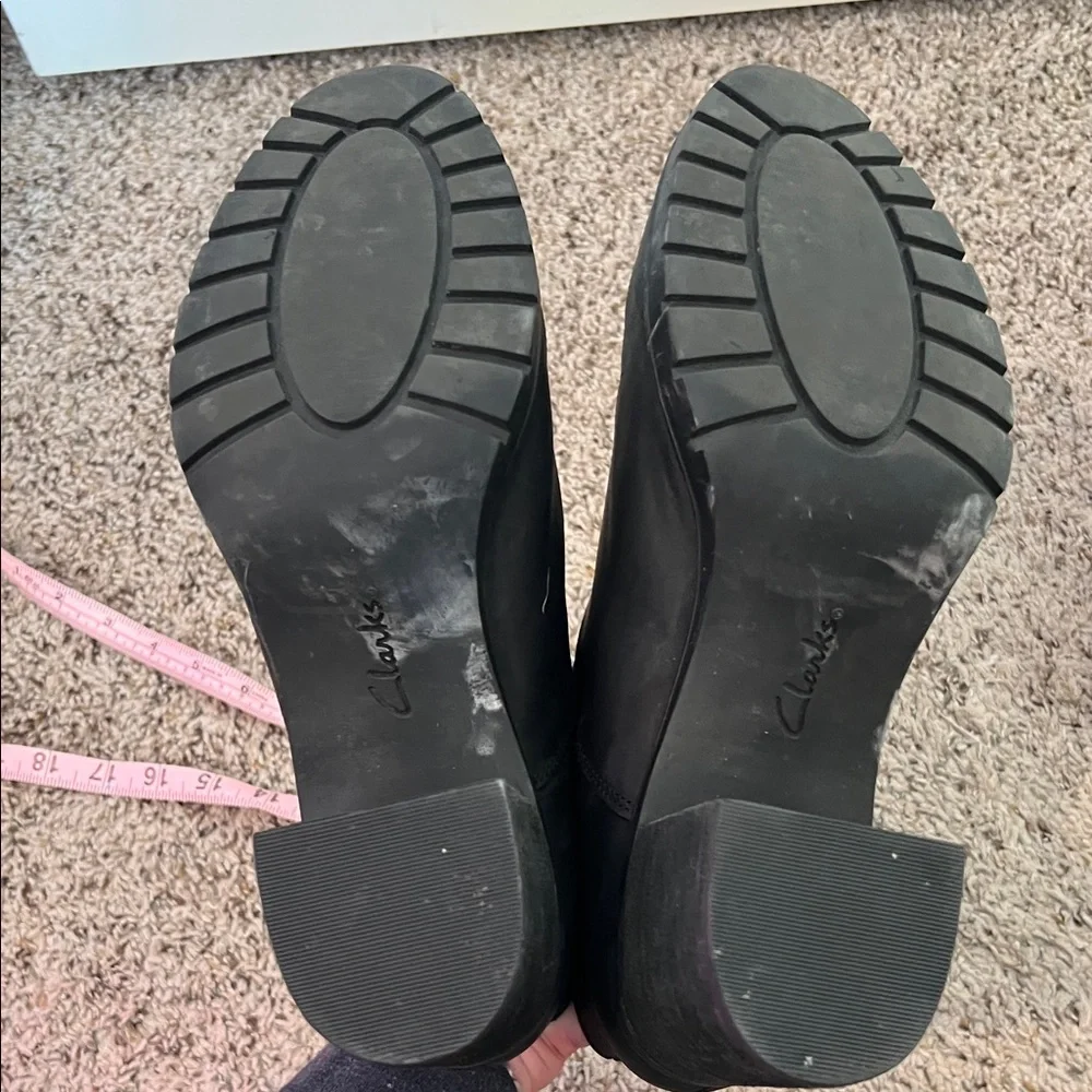 Clarks Black Leather Ankle Booties - Picture 7 of 8